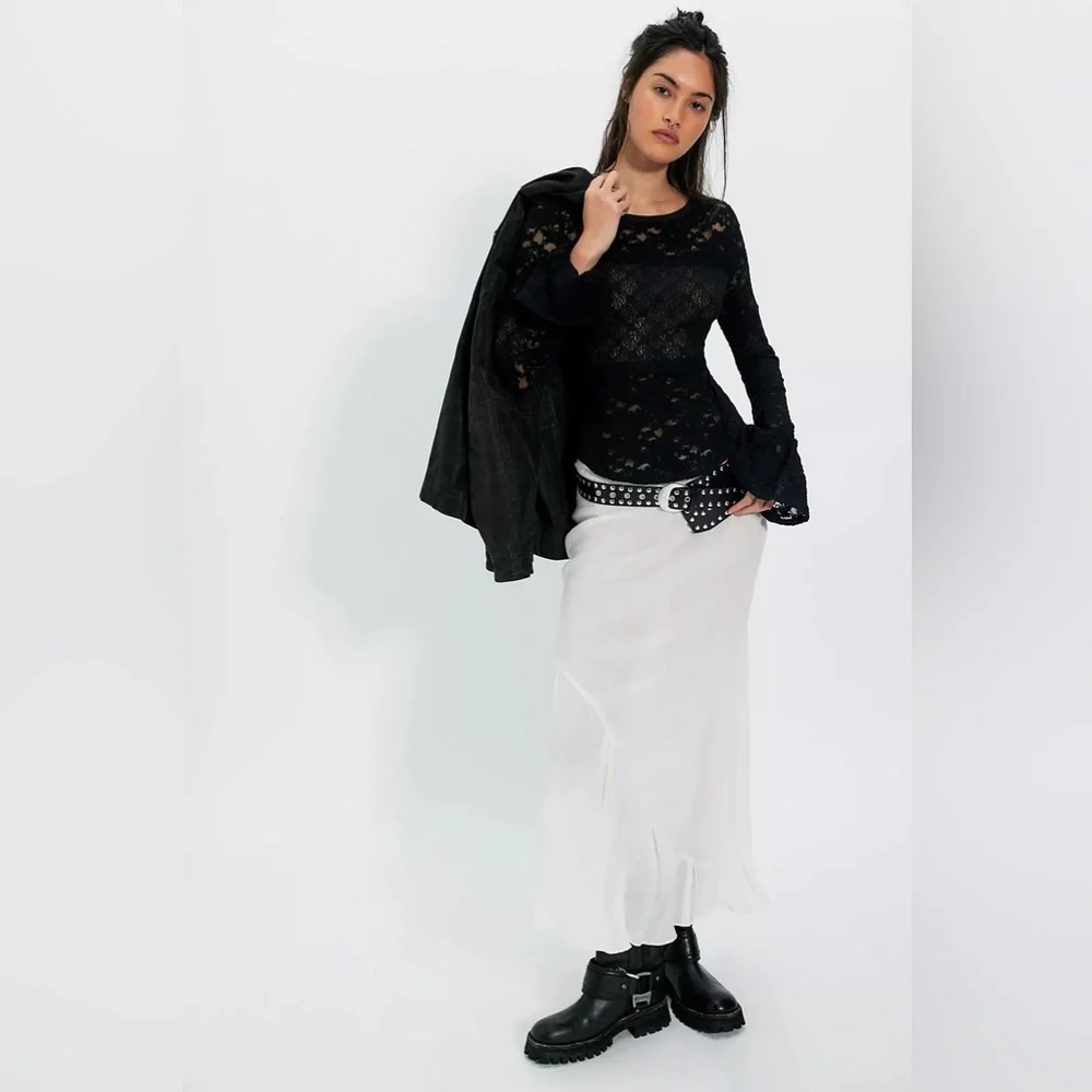 Free People Sheer Lace Flared Long Sleeve Top Black Boho Romantic Mesh Sz Small - Picture 3 of 3